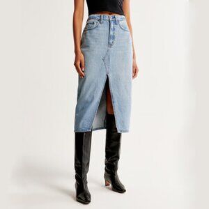 Abercrombie & Fitch - Denim Skirt. Size 26 / 2